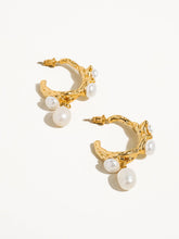 Load image into Gallery viewer, Pearl Tide Earrings