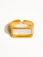 Load image into Gallery viewer, Pearlcore Ring
