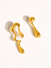 Load image into Gallery viewer, Molten Muse Earrings

