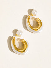 Load image into Gallery viewer, Aurelia Pearl Earrings
