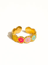 Load image into Gallery viewer, Funky Fleur Ring
